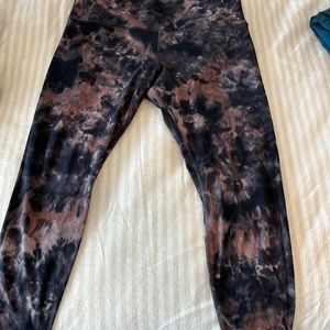Lululemon leggings with print